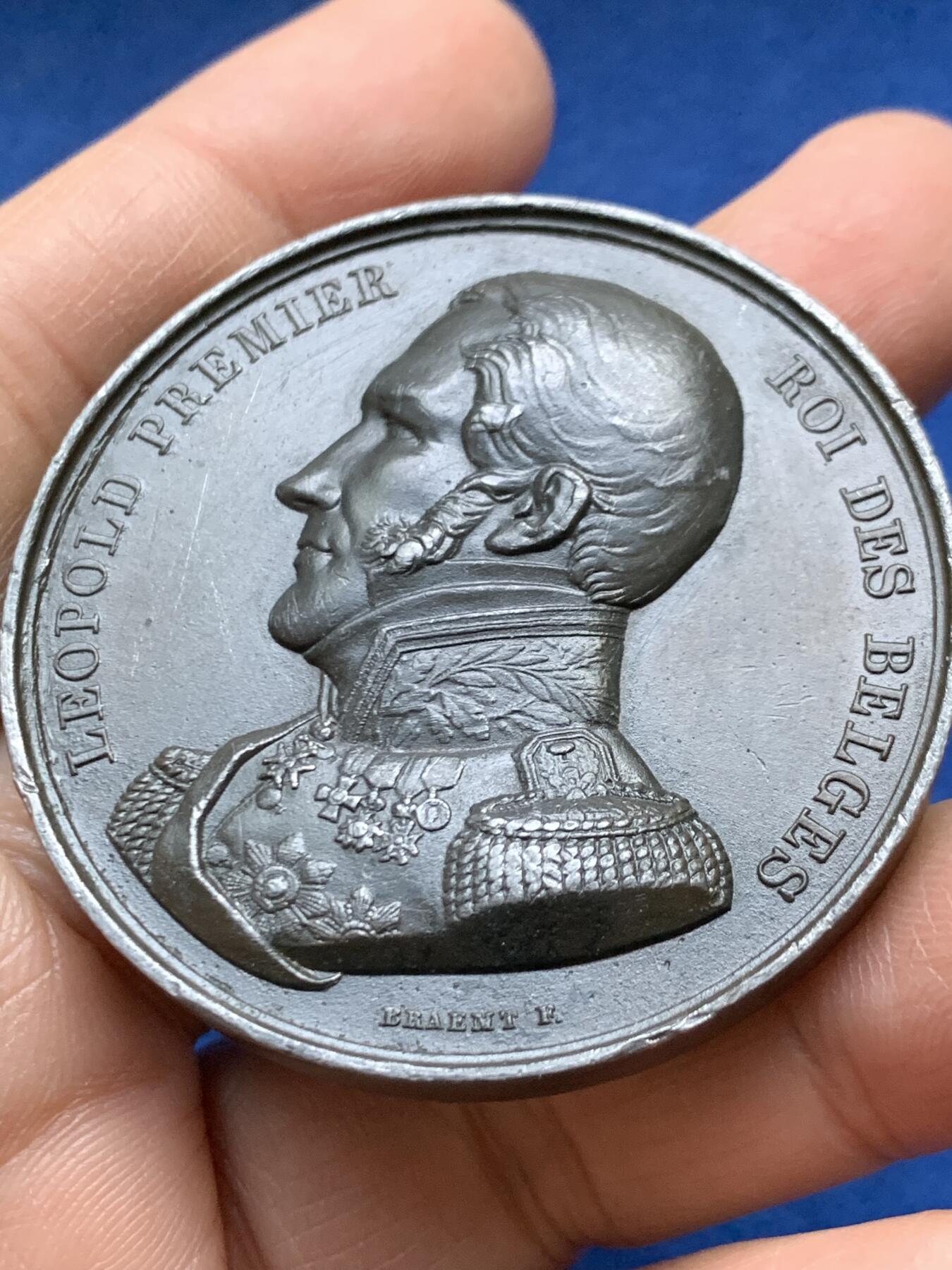 《竞宝斋》第458场 周日，周一，周二   3场连拍 （全场包邮）欢迎送拍 比利时1835年铁路系统落成典礼纪念铅章，60.65g，49.3mm