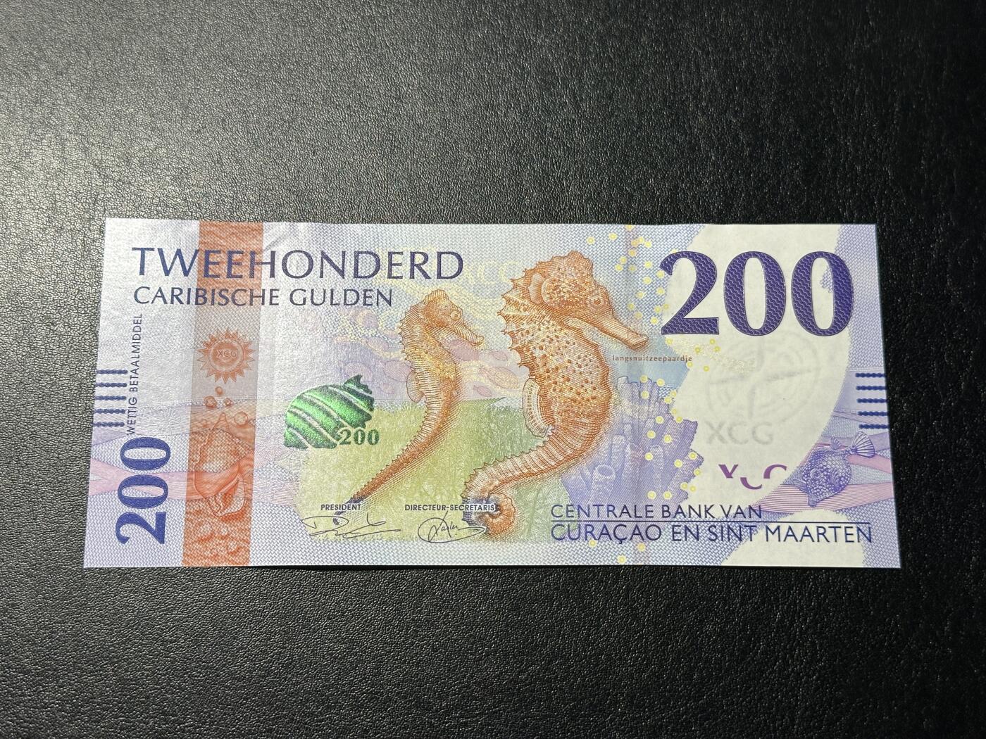 《外钞收藏家》第六百零二期（精品场）（本平台长期征集拍品、欢迎藏友们联系合作）