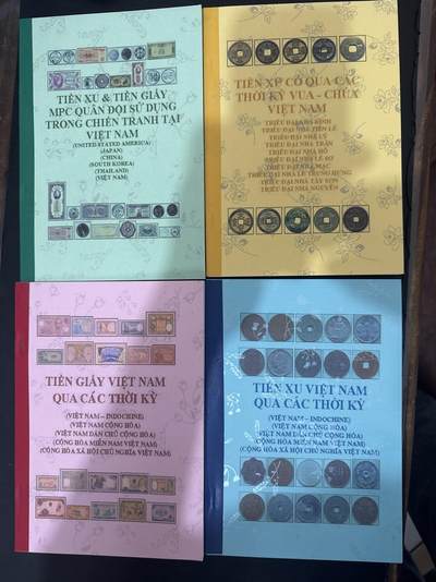 ❤️【币观天下】❤️ 第339期钱币拍卖- 2026.1.16周五晚上6点半场-长期征集拍品 - 越南本土杂志型目录四本每本大约50到60页胡志明大币商主编不过主编挂了所以就停了内容很好