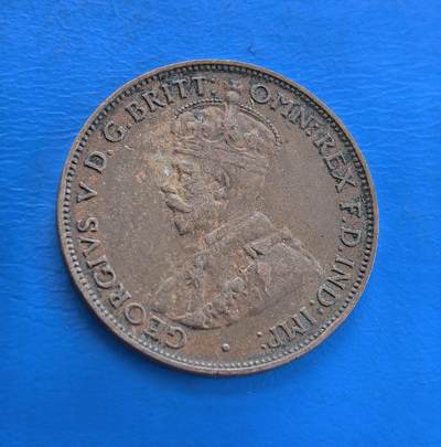 外国优质银币南亚香港苏联等专场，周六九点倒数截拍，满百包邮，持续收拍 - 澳大利亚1933 年半便士铜币，正面为乔治五世国王侧面像，环刻拉丁文头衔；背面是双层环纹设计，外环刻 “澳大利亚联邦”，内环标注面值与年份，醇厚包浆尽显历史沉淀，是英联邦钱币收藏的经典品类。