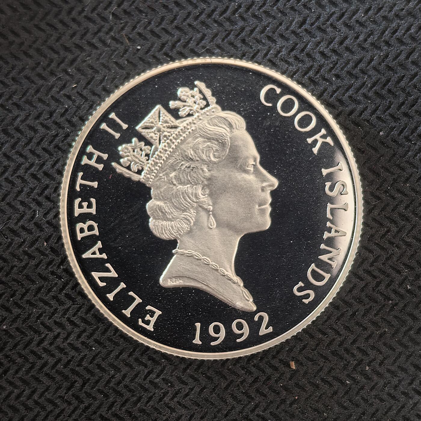 道一币馆币章第一百六十三场 库克岛1992年法国探险船“星盘号”5元精制银币  10g 500s