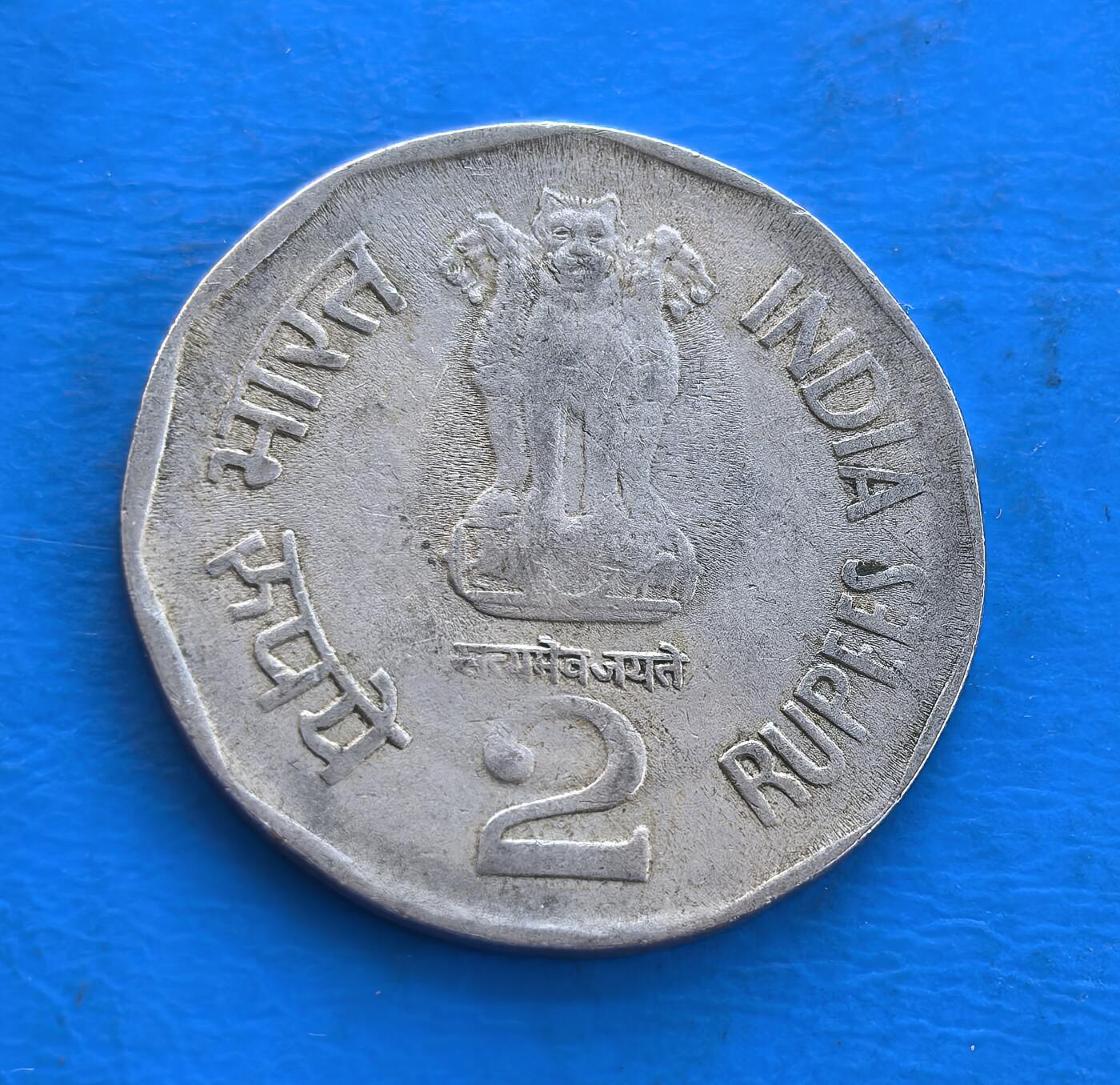 外国优质银币南亚香港苏联等专场，周六九点倒数截拍，满百包邮，持续收拍