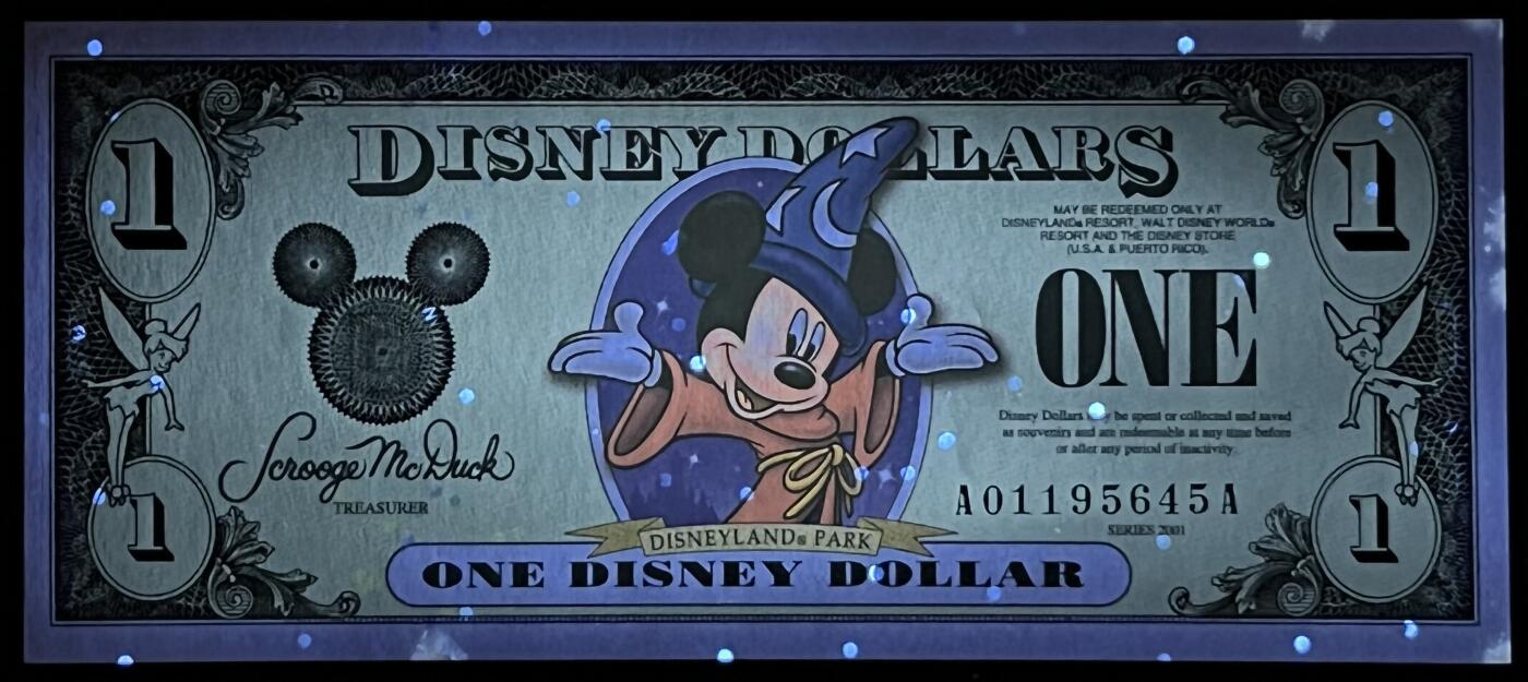 小福收藏拍卖第199期 裸钞场 本期有多张豹子号靓号 瑞士1000法郎 经典提香 毛里求斯首发年大全套 白俄罗斯5000000卢布 苏里南10000盾  爱沙尼亚  苏丹 西班牙 保加利亚 古巴等多国精美纸币 美国 迪斯尼 2001年 1元 A-A 边缘有微黄 unc