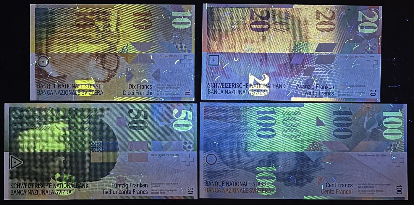 小福收藏拍卖第199期 裸钞场 本期有多张豹子号靓号 瑞士1000法郎 经典提香 毛里求斯首发年大全套 白俄罗斯5000000卢布 苏里南10000盾  爱沙尼亚  苏丹 西班牙 保加利亚 古巴等多国精美纸币 瑞士 1994-2014年 10 20 50 100瑞士法郎（1张无47 1张无47双尾） 1组4张 unc