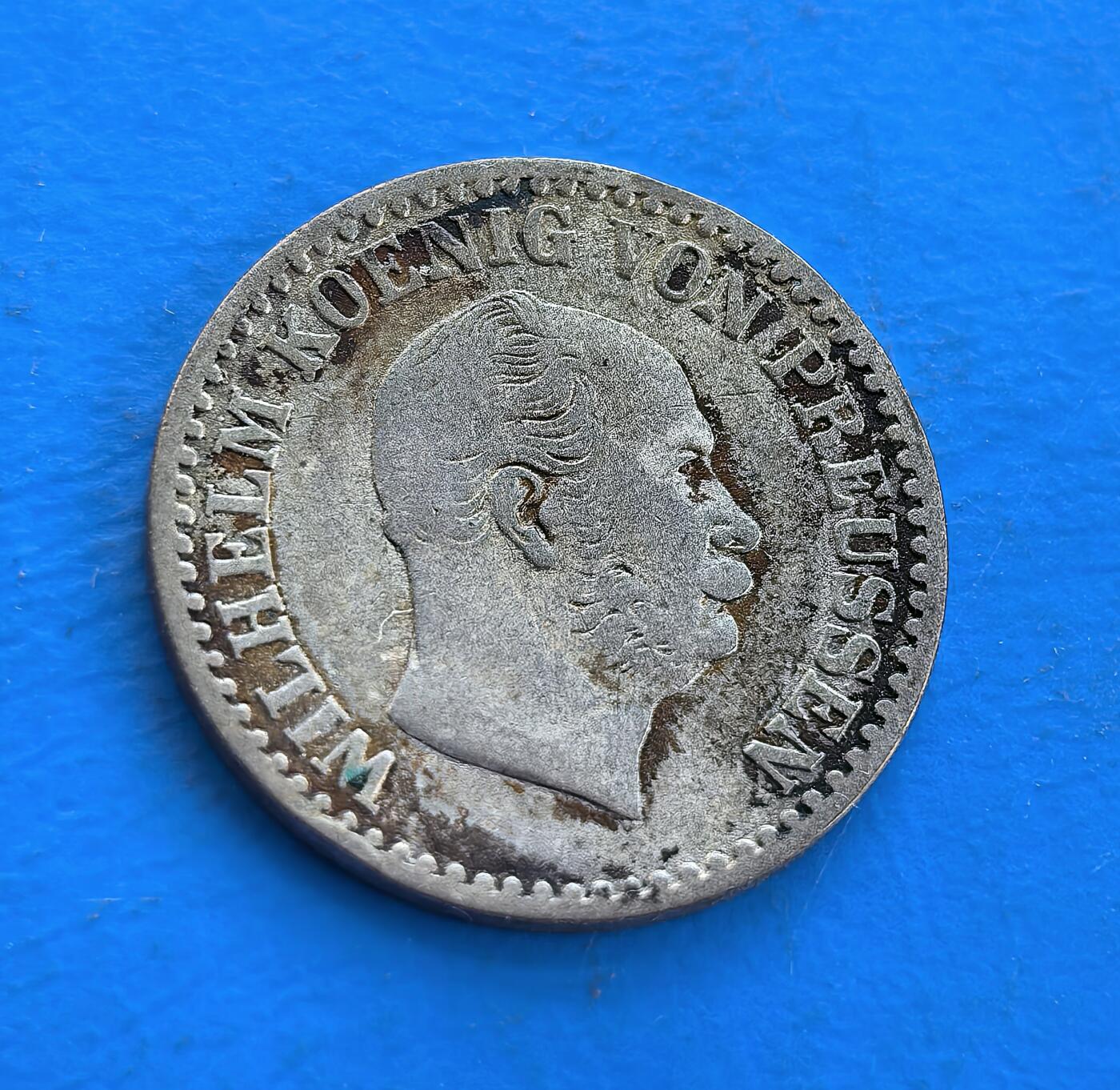 外国优质银币南亚香港苏联等专场，周六九点倒数截拍，满百包邮，持续收拍