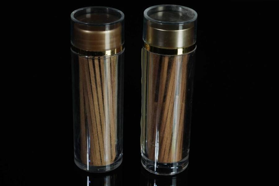 上海都达杂项专场一（全场包邮） 天然降真香、老山檀香香条 两筒