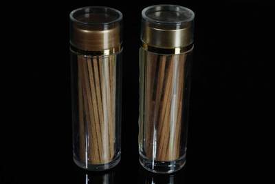 上海都达杂项专场七十三【全场包邮】 天然降真香、老山檀香香条 两筒