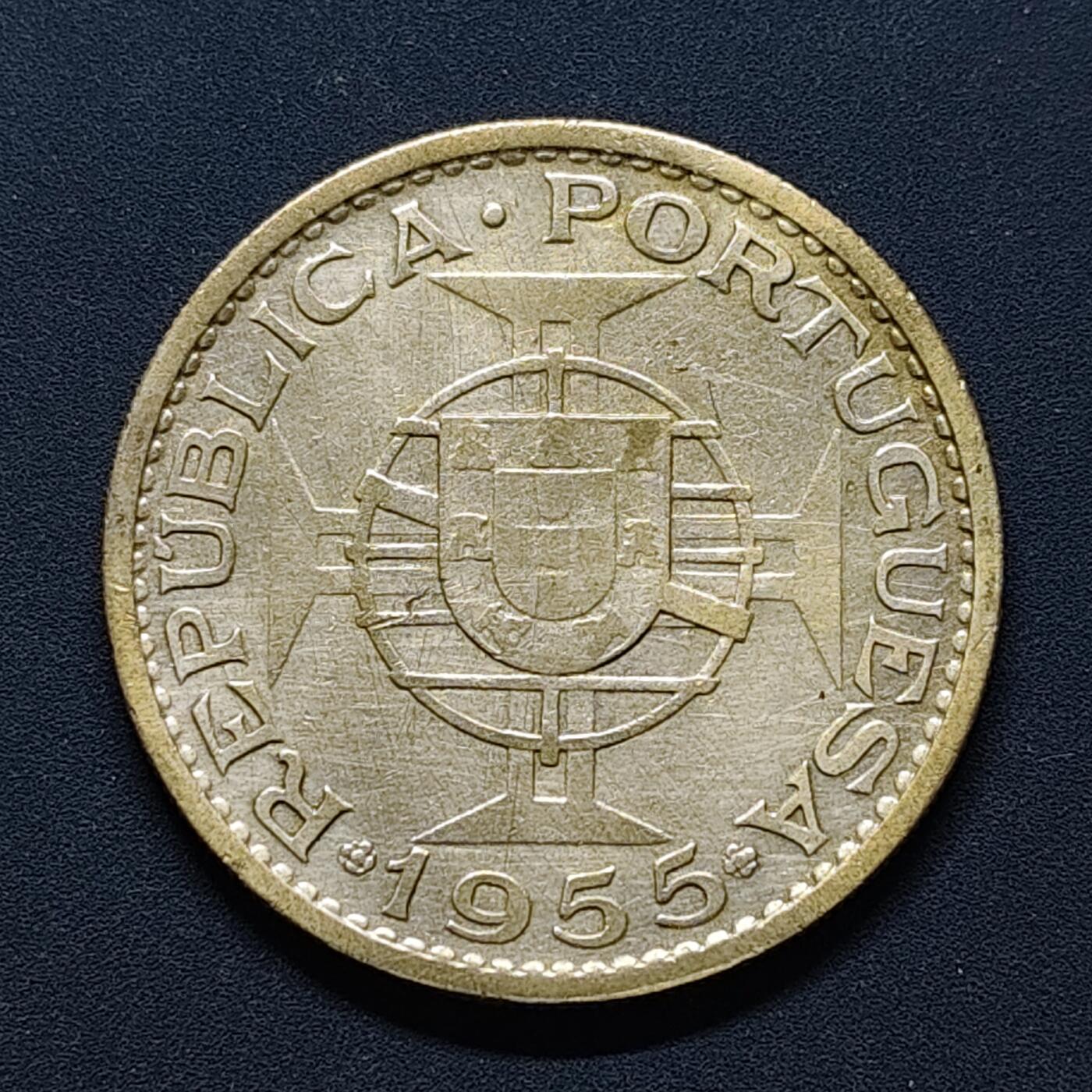 【全场包邮】纯粹捡漏拍494场 葡属莫桑比克1955年20埃斯库多银币【30毫米10克，纯银价约144元（按20元银价折算）】