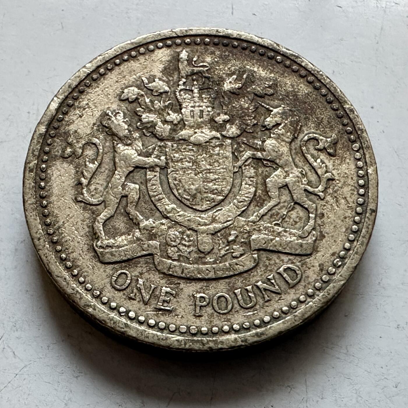 🌹外币初藏🌹🐯2026年第7场  每周二四六晚8️⃣点 接代拍 英国1983年一英镑