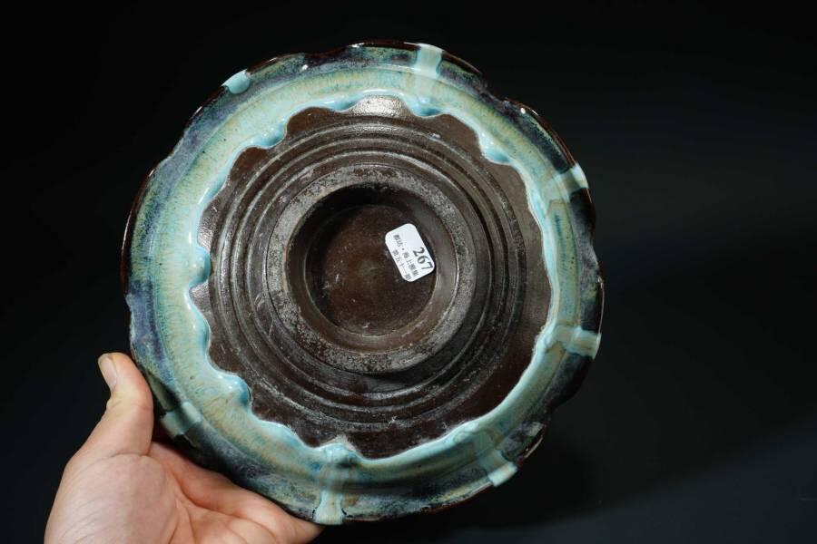 上海都达杂项专场一（全场包邮） 钧釉窑变金蟾荷叶盘51-267