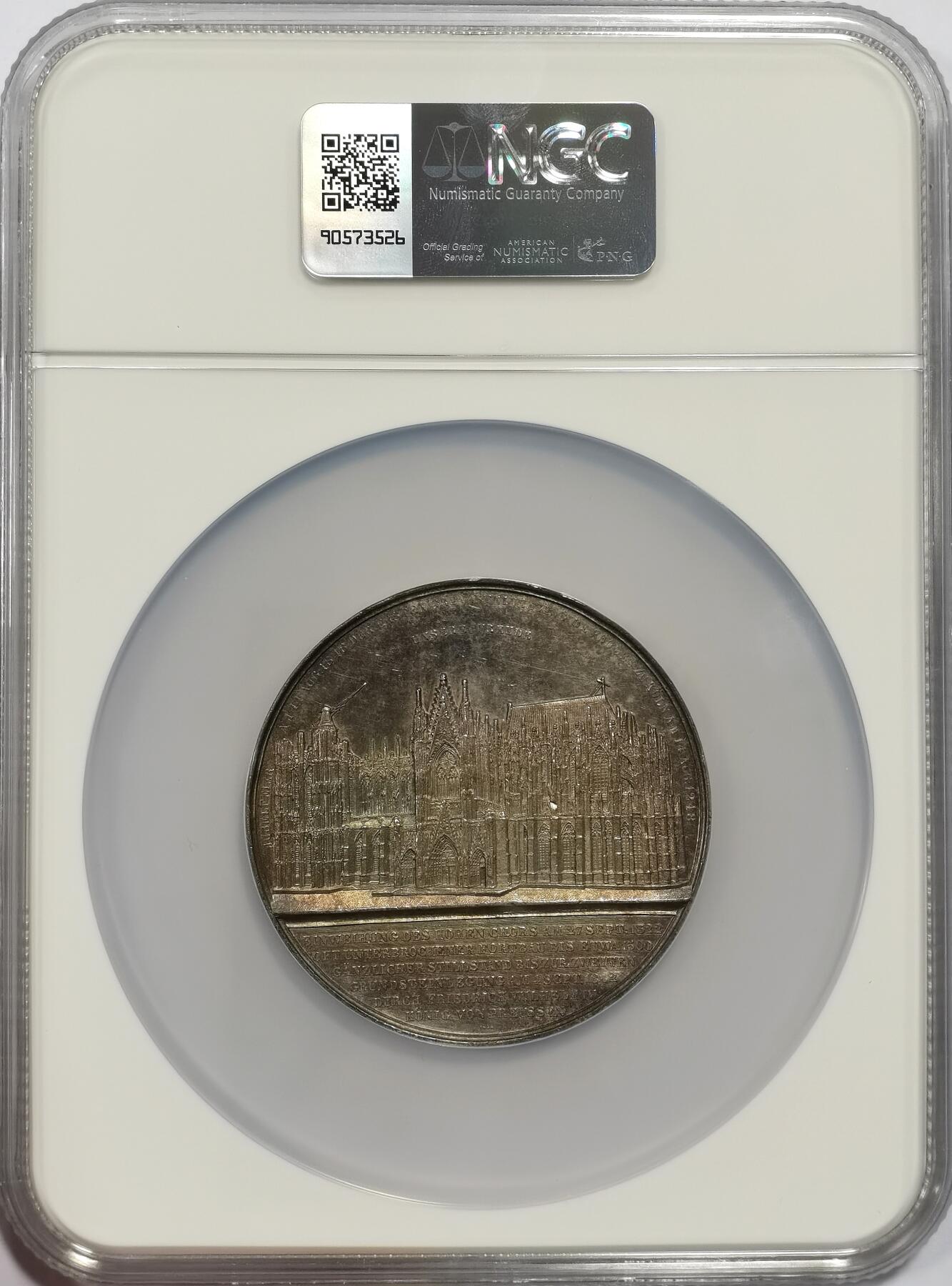 博洋堂世界钱币拍卖第157期（全场包邮） NGC UNC 德国1851年克隆大教堂纪念银章，J.Wiener代表作大教堂系列之一，直径59mm。科隆大教堂建于1248-1880年，耗时超过600年，二战时经历空袭，有14处严重受损创面，反面内容是十九世纪维修的场景。