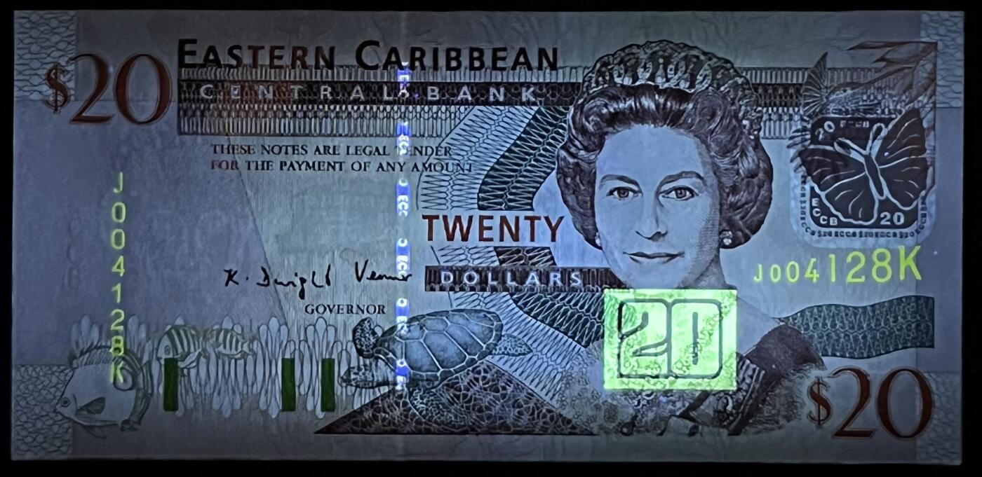 小福收藏拍卖第199期 裸钞场 本期有多张豹子号靓号 瑞士1000法郎 经典提香 毛里求斯首发年大全套 白俄罗斯5000000卢布 苏里南10000盾  爱沙尼亚  苏丹 西班牙 保加利亚 古巴等多国精美纸币 东加勒比(k）圣基茨和尼维斯 2003年 20元 千位号 尾8 unc