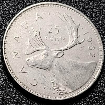 泉币菌-第170场- 精品福利场 - 高币值 加拿大1982年1/4加拿大元 伊丽莎白二世 驯鹿 24mm 