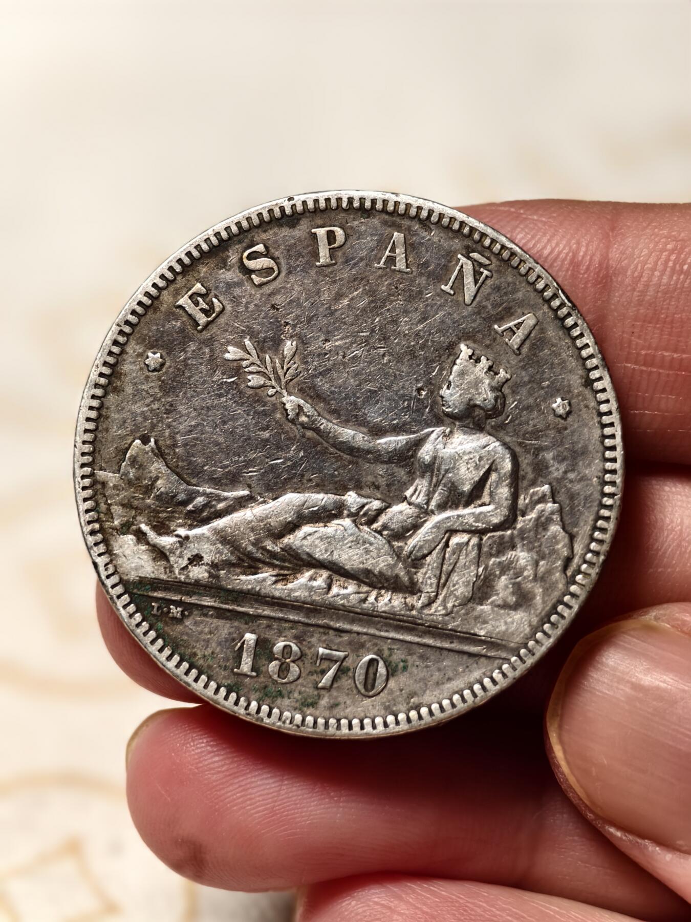 抚柳草堂-第八期章牌钱币 奖章勋章限时免佣 满百包邮 放漏专场 1870西班牙5比塞塔拿花双柱银币 临时政府时期仅铸一年 重24.9g 整体状态不错