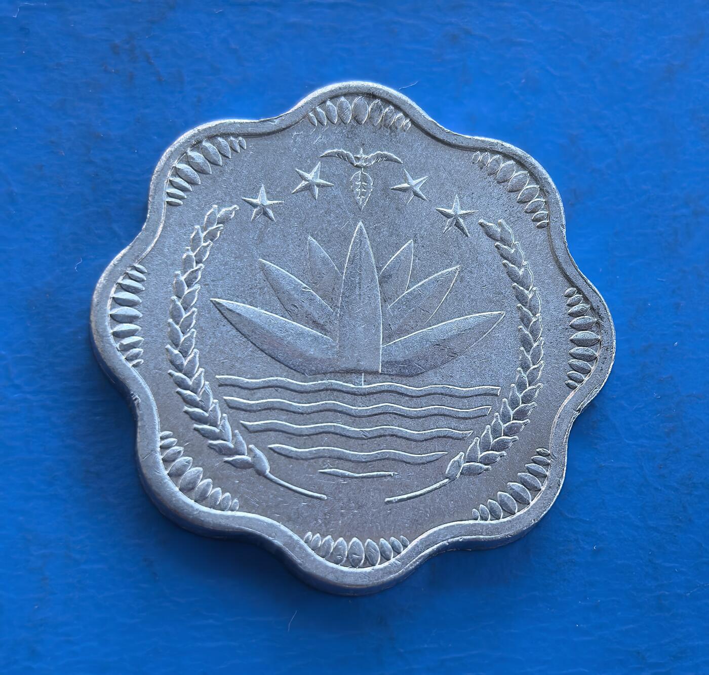 外国优质银币南亚香港苏联等专场，周六九点倒数截拍，满百包邮，持续收拍