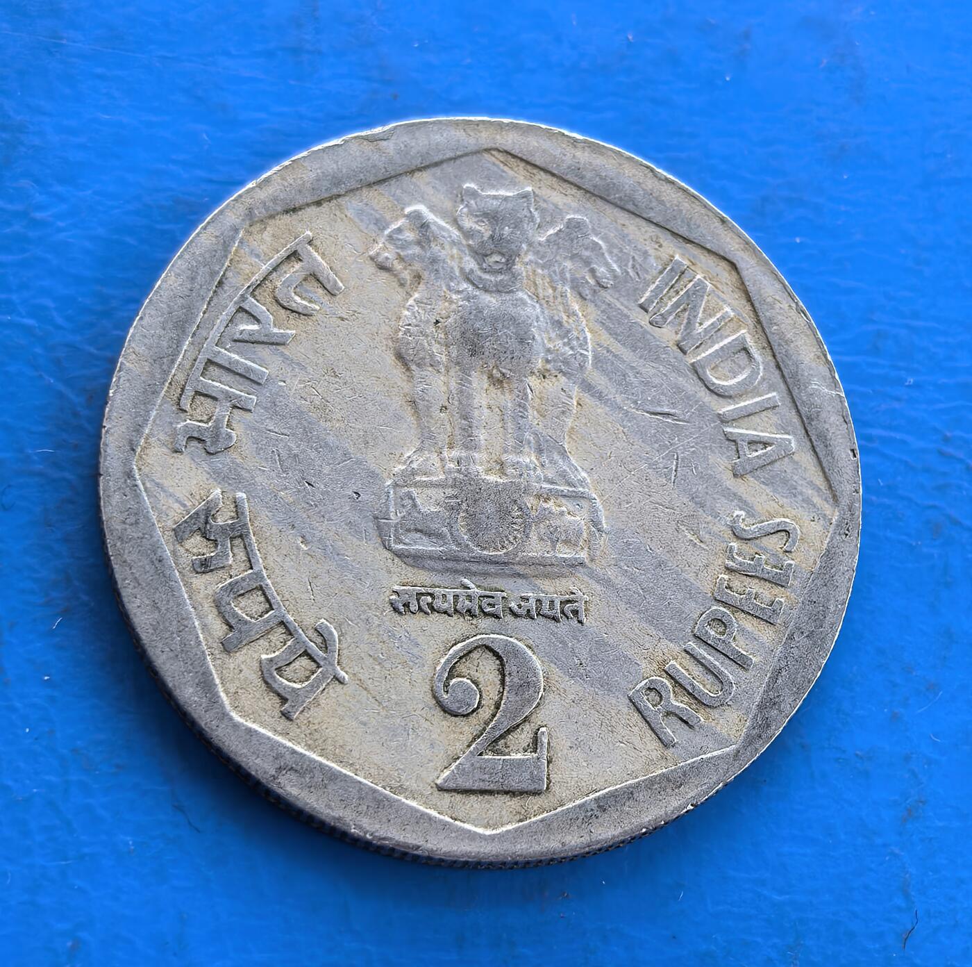 外国优质银币南亚香港苏联等专场，周六九点倒数截拍，满百包邮，持续收拍