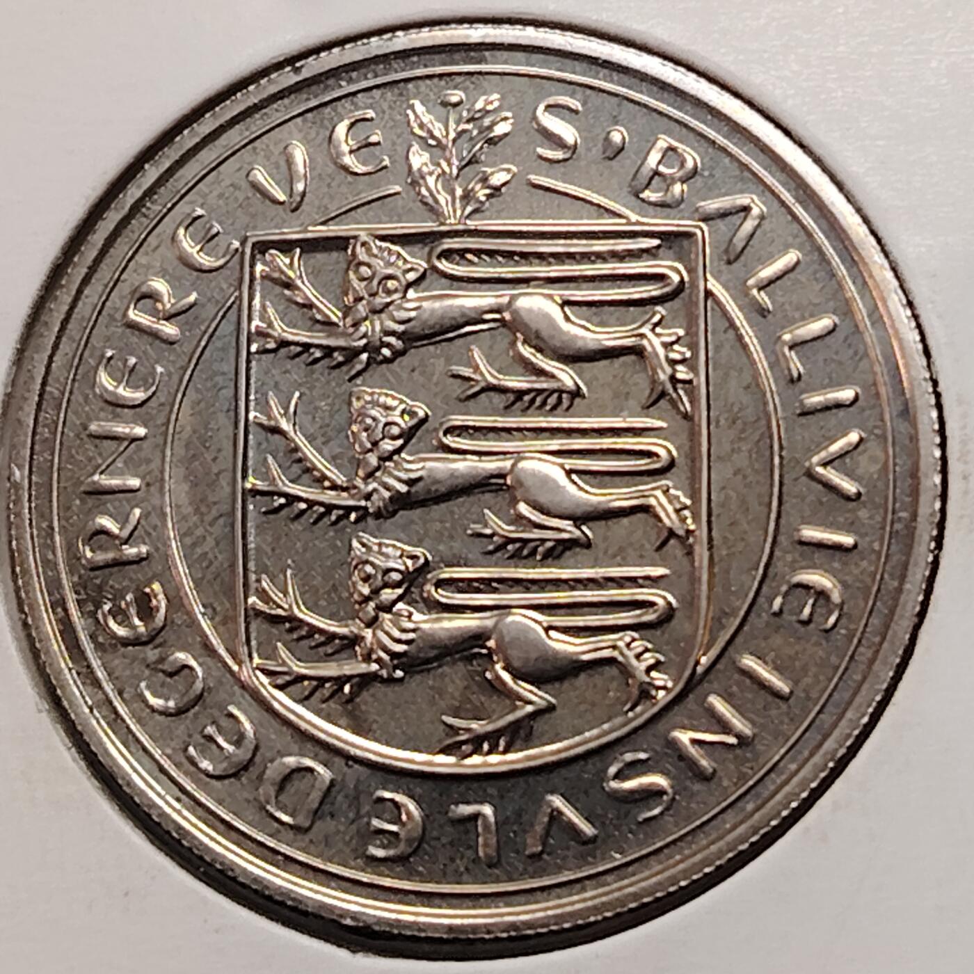 布加迪🐬～世界钱币(上海)🌾第 269 期 /  各国套币和散币 根西岛 1971年 10便士 