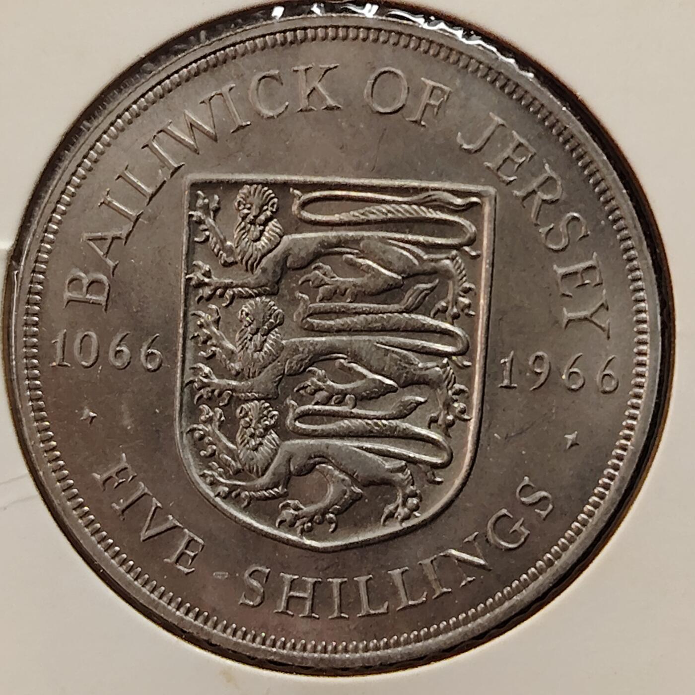 布加迪🐬～世界钱币(上海)🌾第 269 期 /  各国套币和散币 泽西岛 1966年 5先令 原光好品
