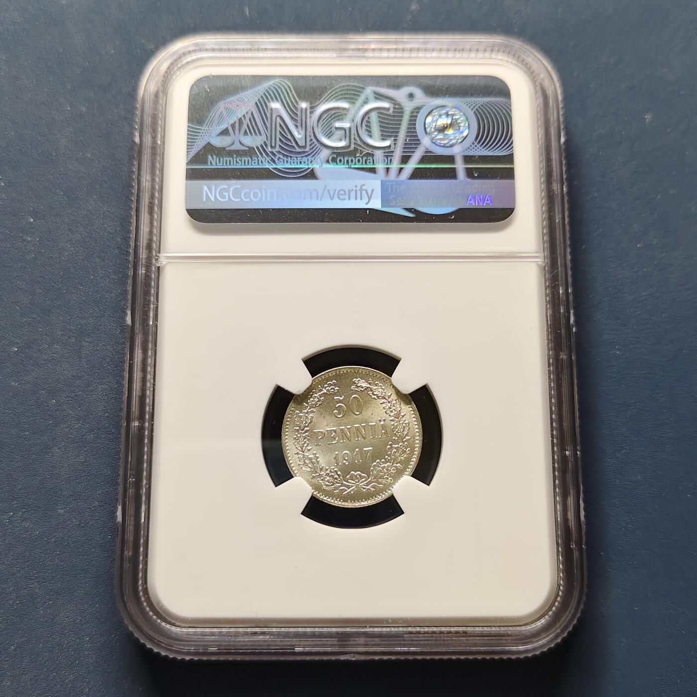 【全场包邮】纯粹捡漏拍495场-持续更新中 【收藏级】芬兰1917年内战版无冠双头鹰50盆尼银币-NGC MS65