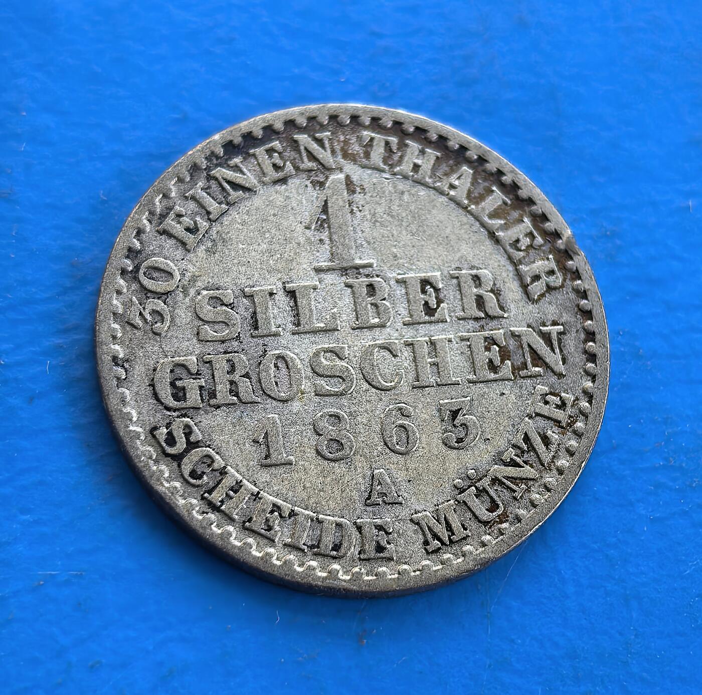 外国优质银币南亚香港苏联等专场，周六九点倒数截拍，满百包邮，持续收拍