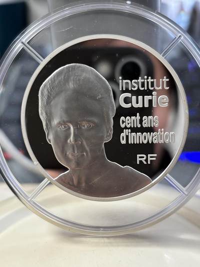 第188期拍卖 - 法国2009年居里夫人研究所100周年5盎司加厚银币，950银，163.8克，发行500枚