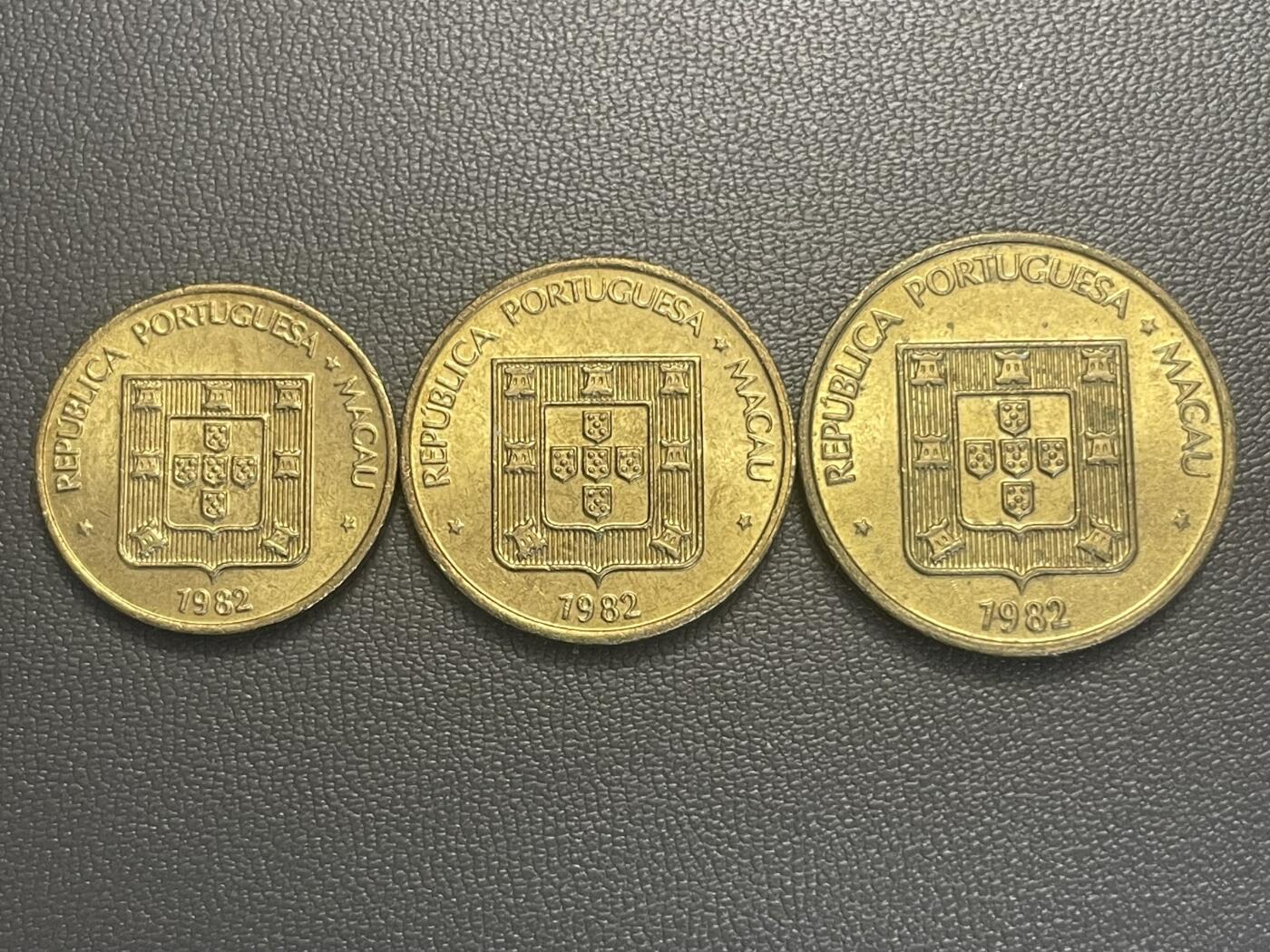 回流0119 澳门1982年福禄寿三枚
