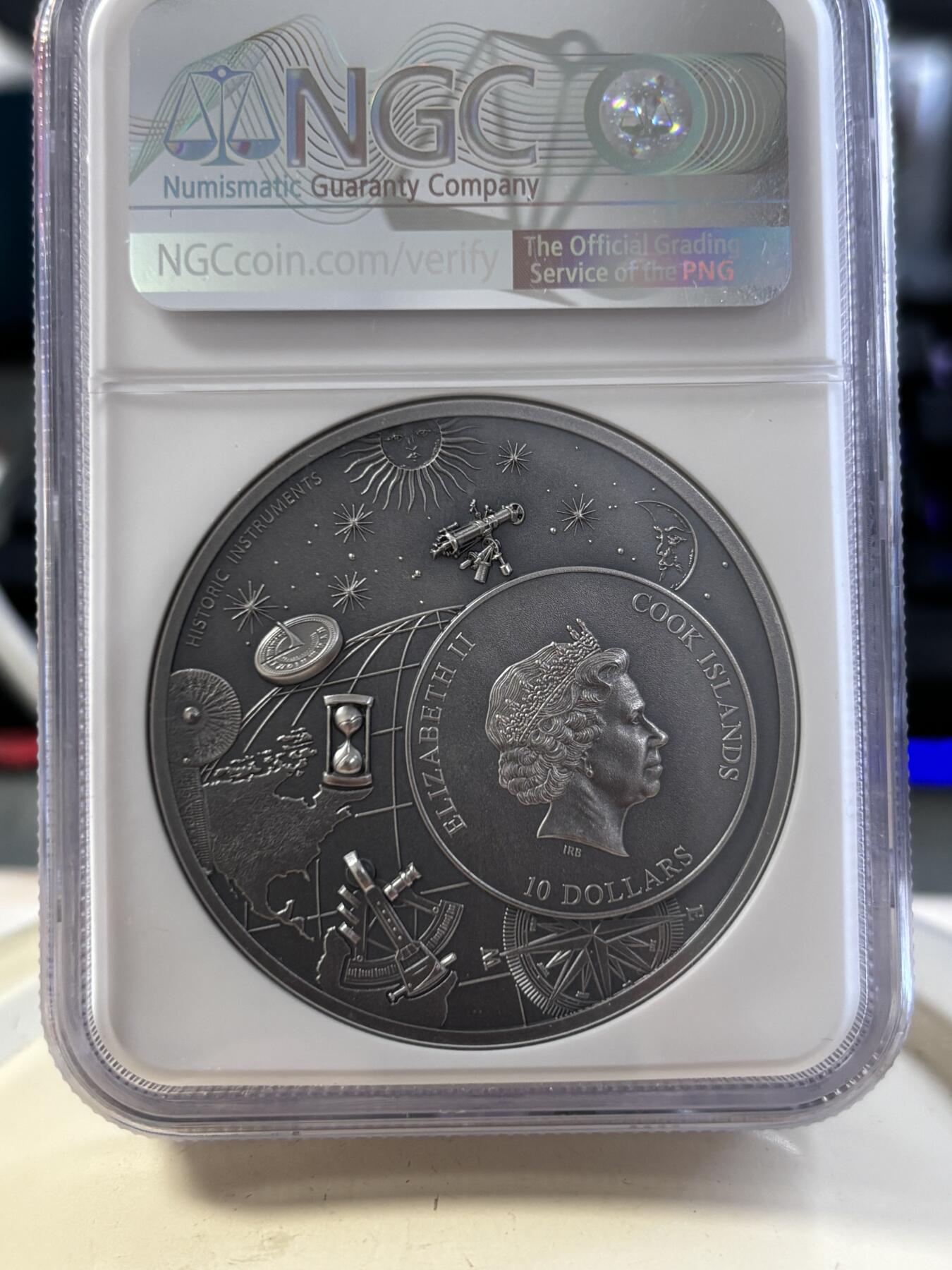 第188期拍卖 获奖库克2023年历史仪器星盘2盎司银币NGC-MS70首无原盒证书，999银，发行1500枚，获克劳斯2024年度最佳克朗币大奖