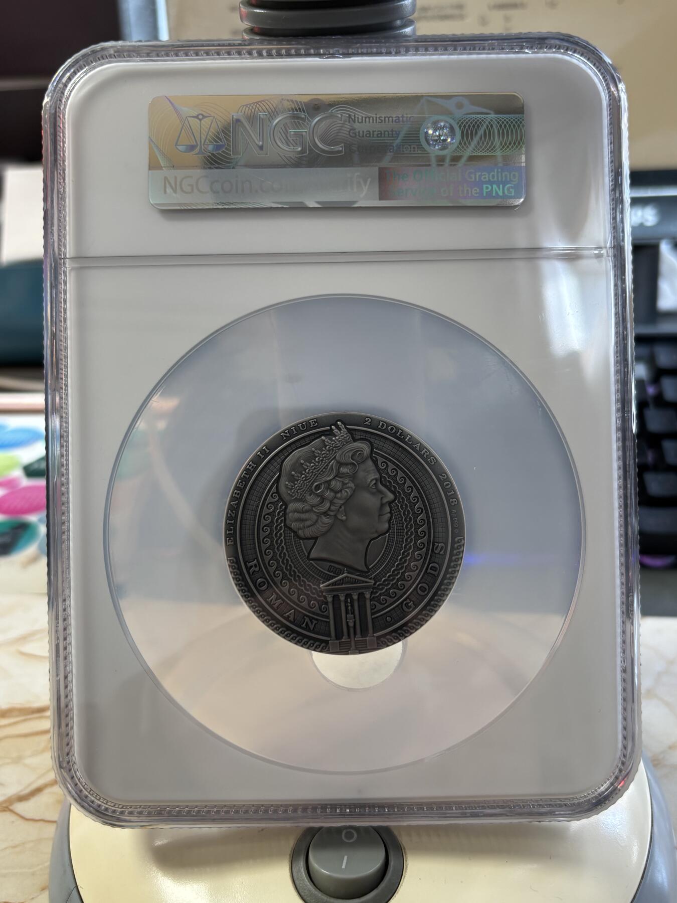 第188期拍卖 纽埃2018年古罗马诸神2战争女神贝罗娜2盎司高浮雕银币评级币NGC-MS70无盒无证书，999银，发行量500枚