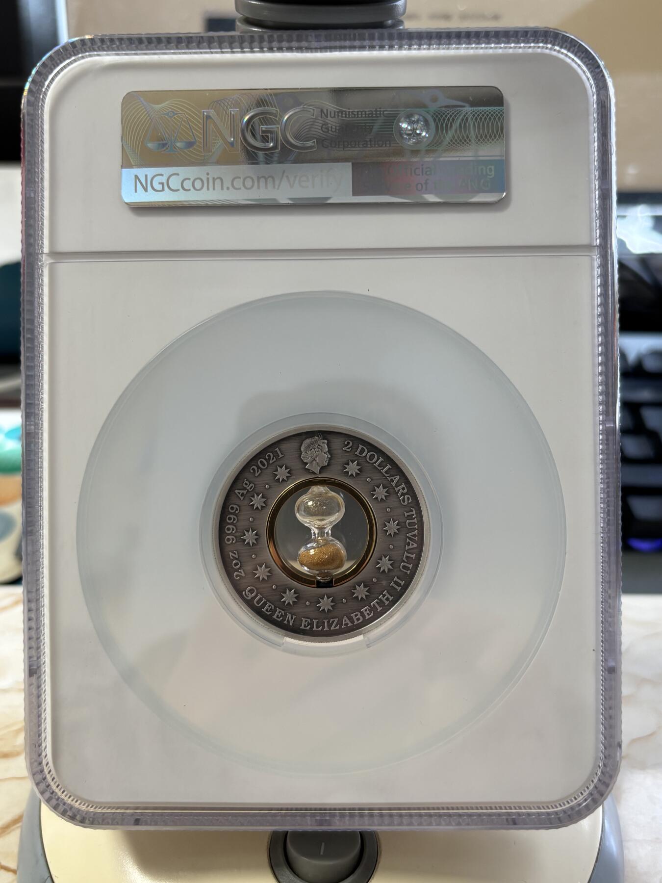 第188期拍卖  图瓦卢2021年镶嵌计时沙漏2盎司仿古纪念银币NGC-MS70首无盒无证书，999银，发行2500枚