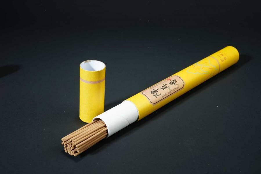 上海都达杂项专场一（全场包邮） 天然加里曼丹、降真香、越南芽庄等健康线香 十一筒 一盒