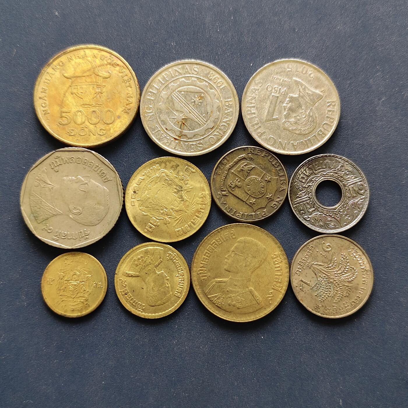 【全场包邮】纯粹捡漏拍494场 亚洲各国各年份散币11枚一组-泰国+菲律宾+柬埔寨+越南