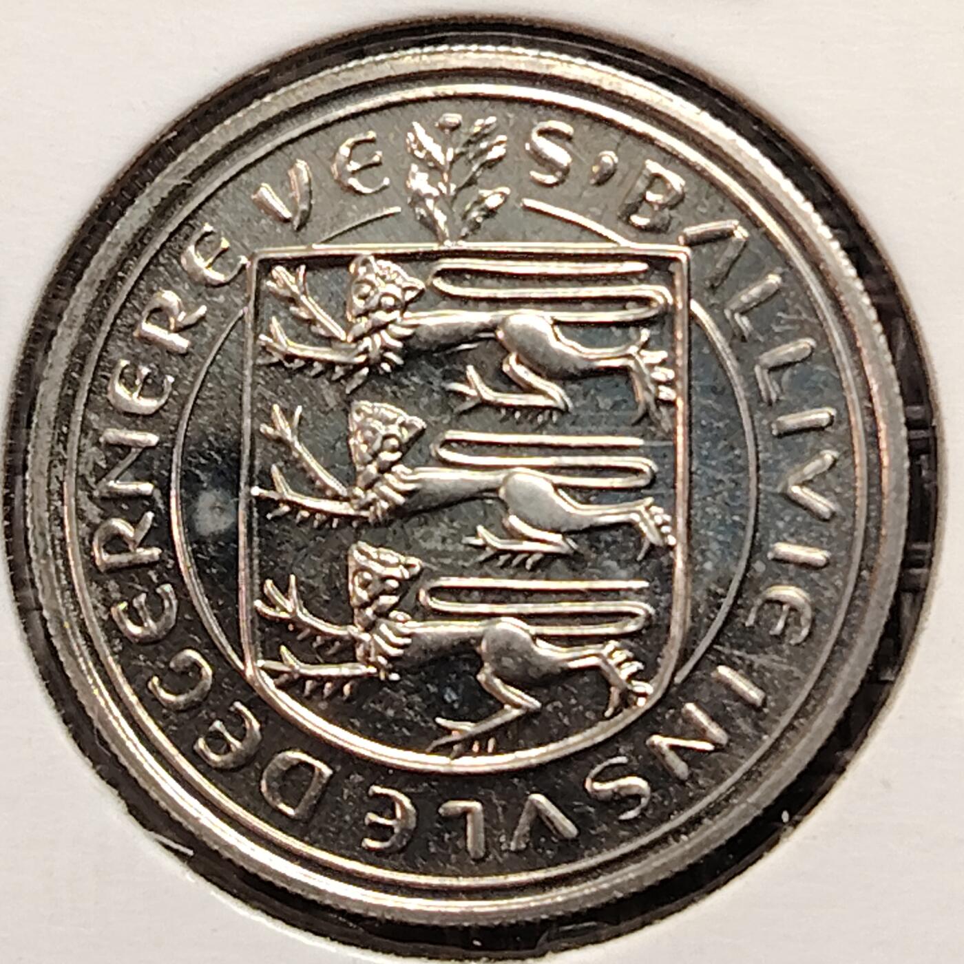 布加迪🐬～世界钱币(上海)🌾第 269 期 /  各国套币和散币 根西岛 1971年 5便士 