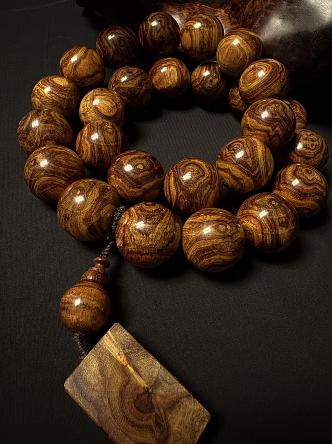 零元拍：土豪在哪里？海南黄花梨豪华大手持3.0/26粒大猪猪手持