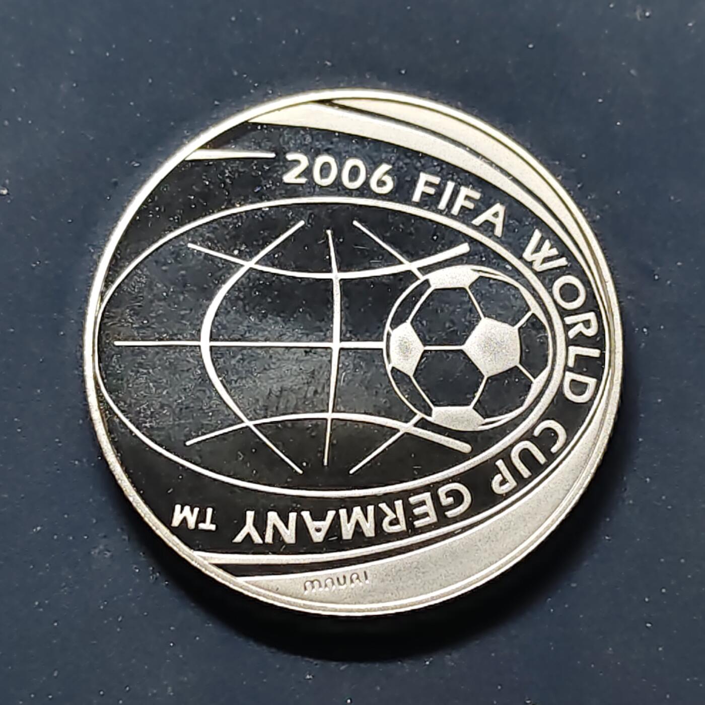 【全场包邮】纯粹捡漏拍495场-持续更新中 意大利2004年5欧元德国世界杯精制纪念银币-盒证全