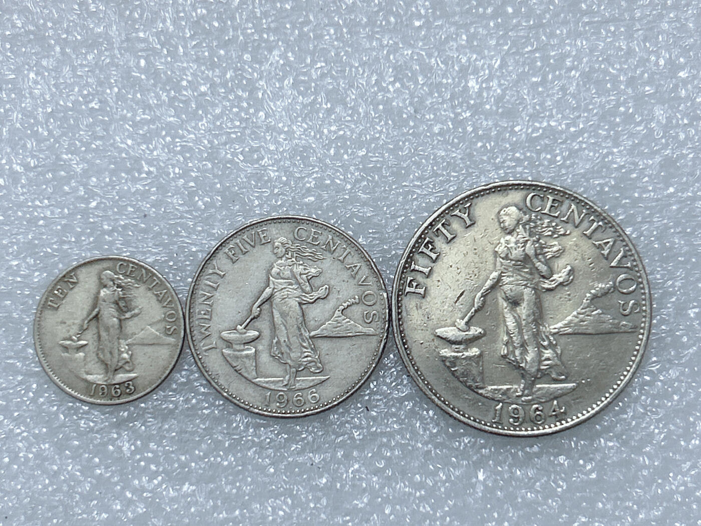 第一海外回流一元起拍收藏 散集专场  第292期 菲律宾60年代火山女神版10-50分硬币 3枚