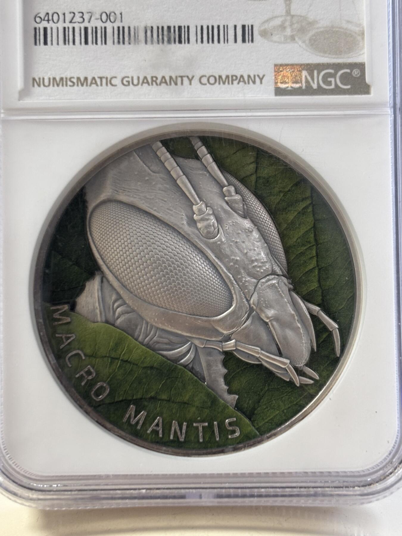 第188期拍卖 纽埃2022年微距昆虫螳螂2盎司仿古彩银币NGC-MS70无盒无证书，999银，发行500枚，