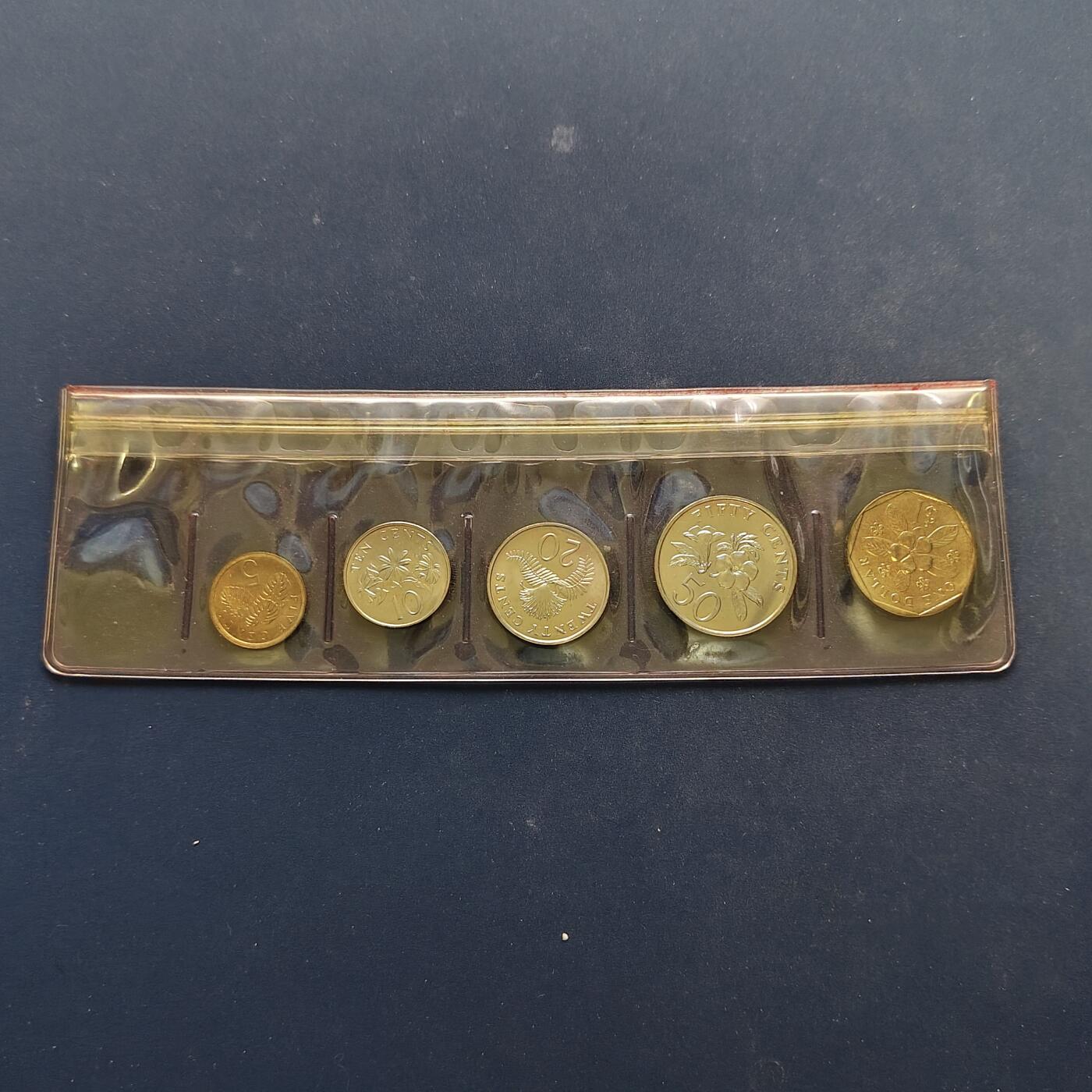 【全场包邮】纯粹捡漏拍495场-持续更新中 新加坡1987年官方套币-盒证全