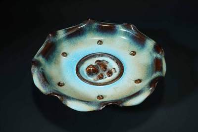 上海都达杂项专场七十三【全场包邮】 钧釉窑变金蟾荷叶盘51-267