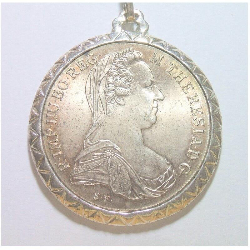 【旋风钱币】1月17日19:00准时开拍 精美欧洲币章、银币银章、第三帝国钱币等 全场包邮！ 【银】纯手工银 奥地利著名大奶妈+双头鹰 高浮雕精制大银币章 48MM 38克