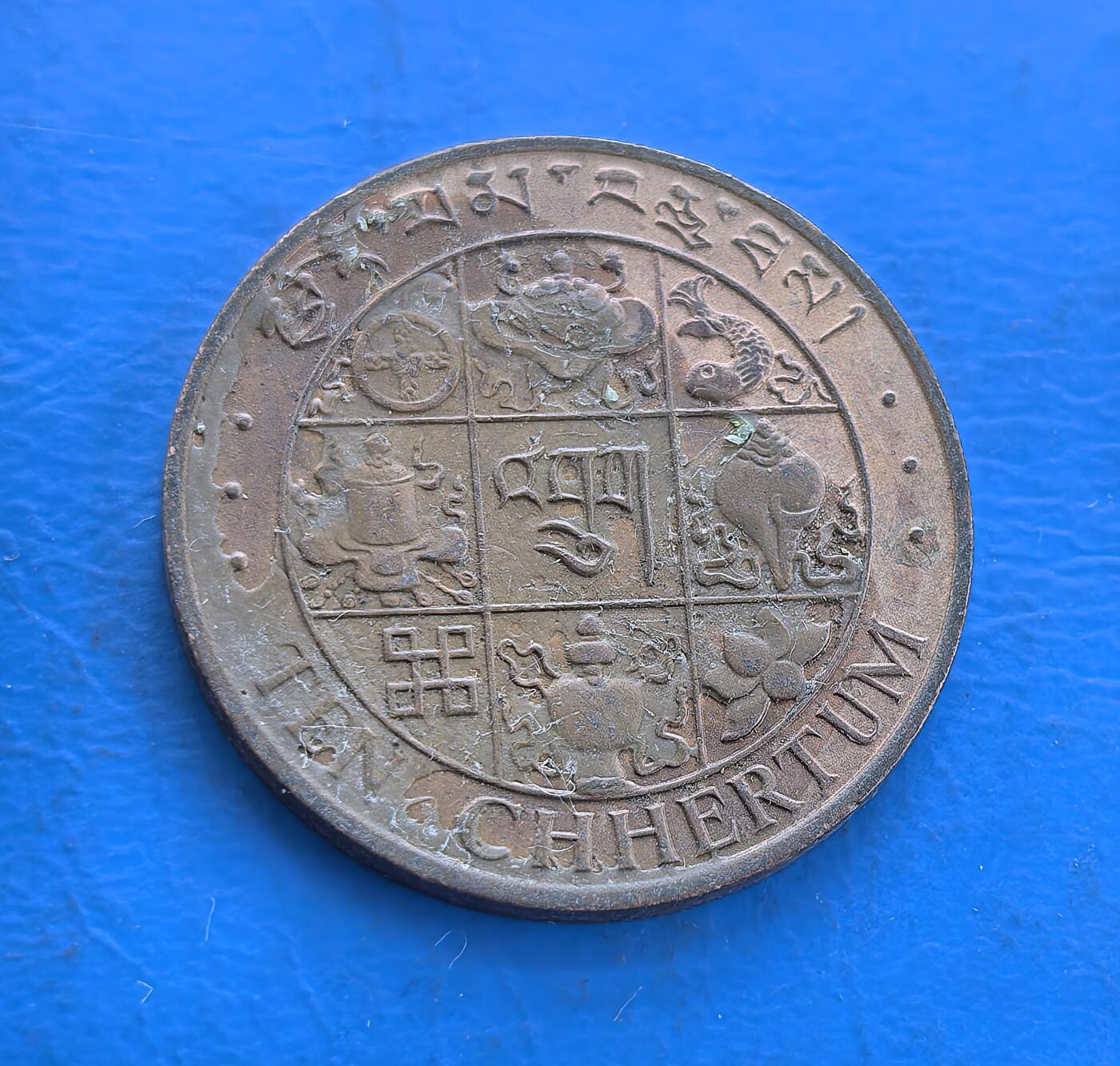 外国优质银币南亚香港苏联等专场，周六九点倒数截拍，满百包邮，持续收拍