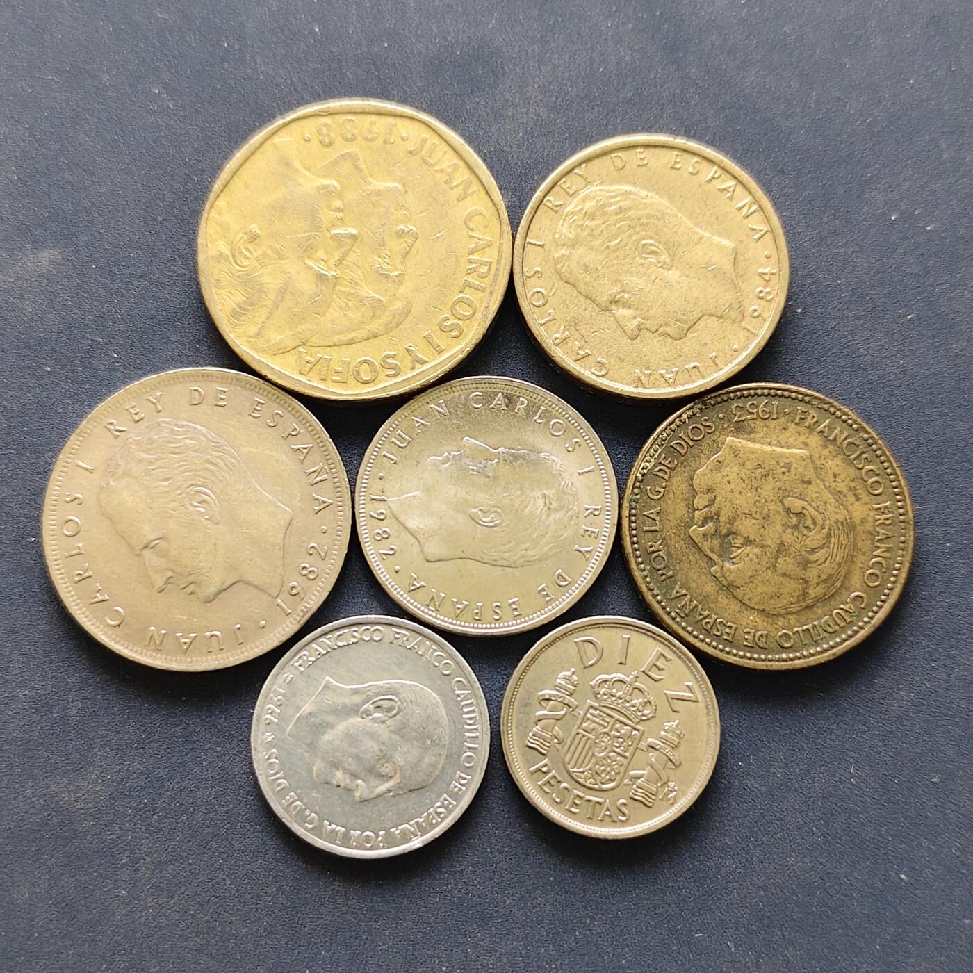 【全场包邮】纯粹捡漏拍494场 西班牙各年份7枚套币