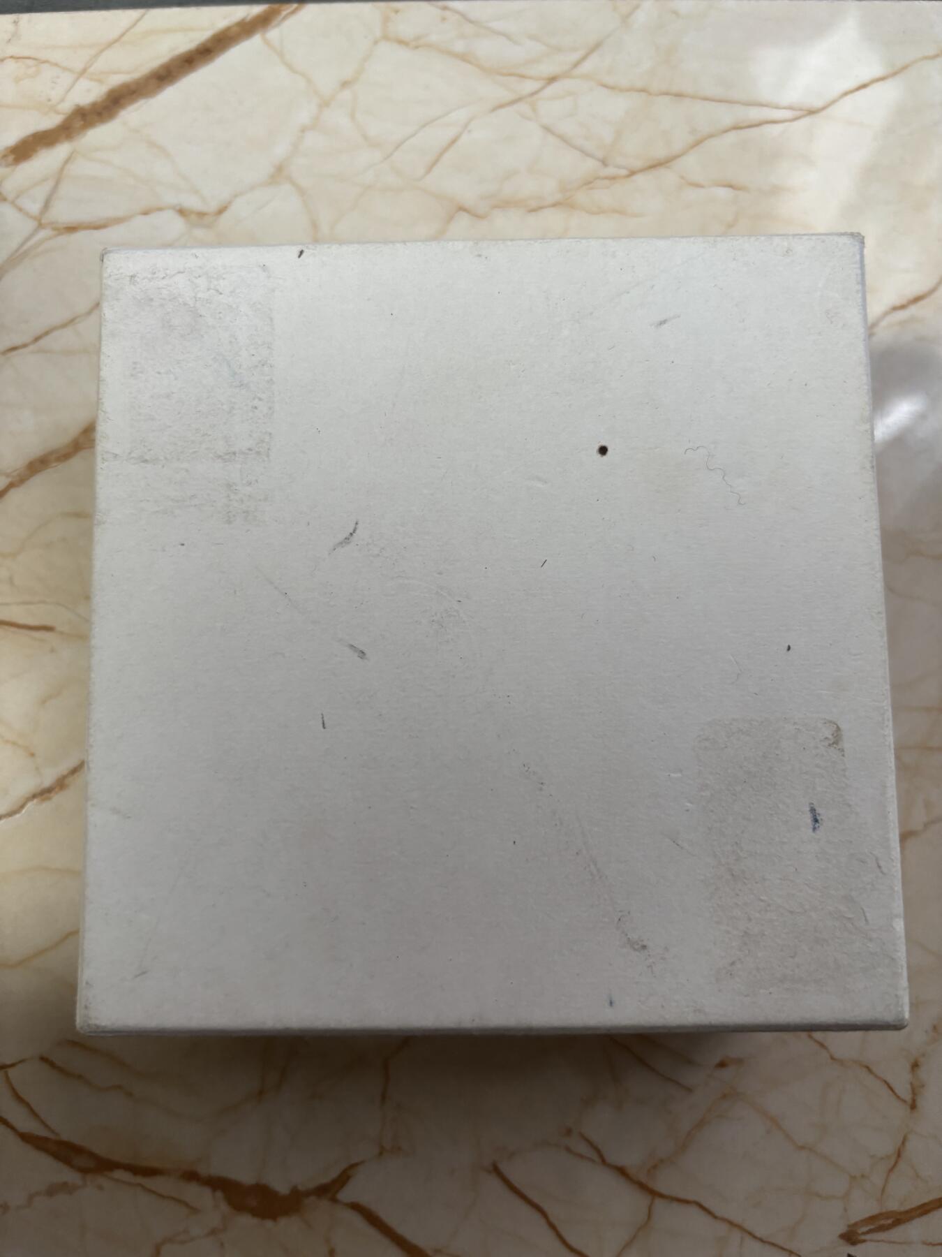 第188期拍卖 新西兰2015在位时间最长君主女王头像旋转镀金银币，999银镀金，发行2015枚