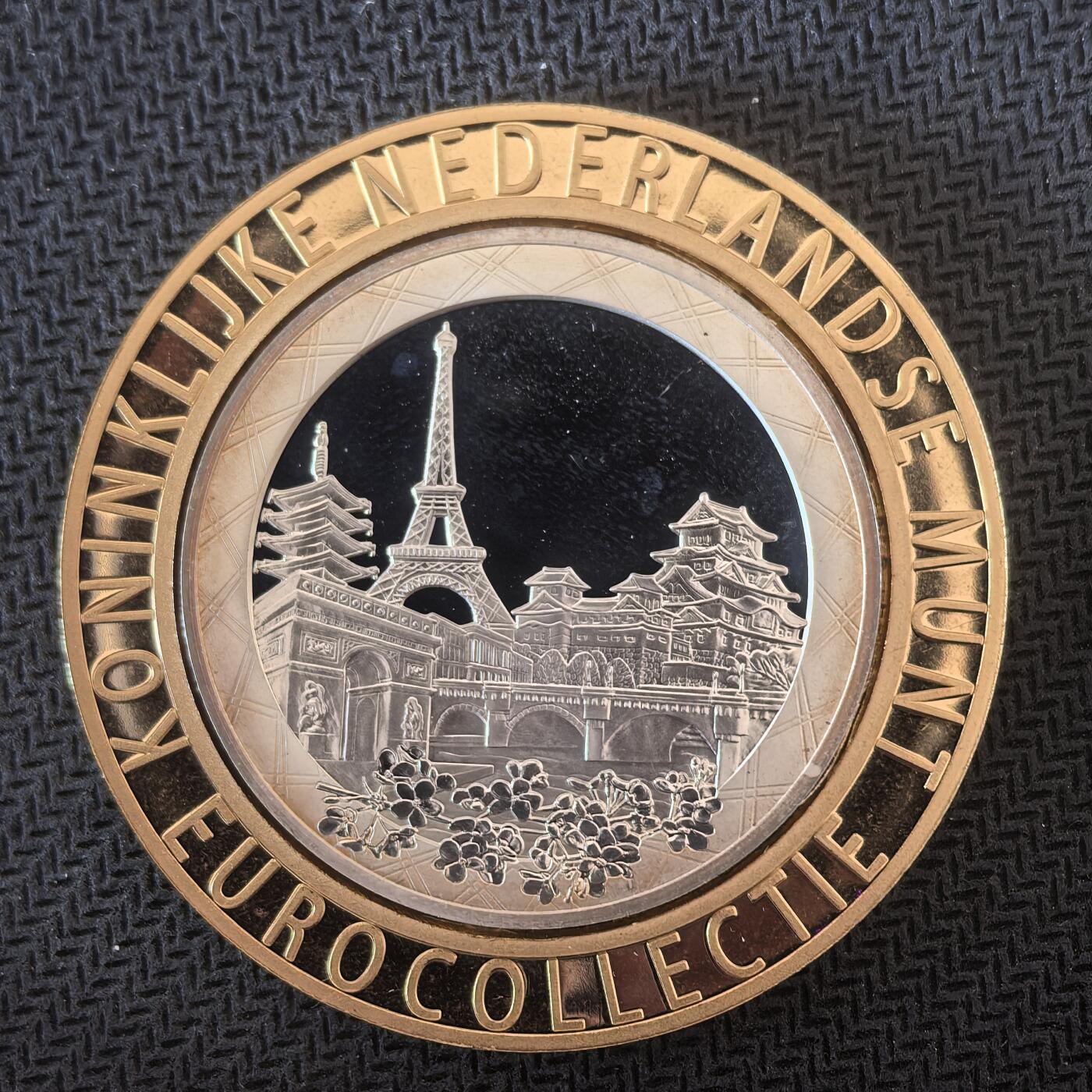 道一币馆币章第一百六十三场 镶嵌镀金护垫 法国2008年日法建交150周年1.5法郎精制银币  22.2g 900s