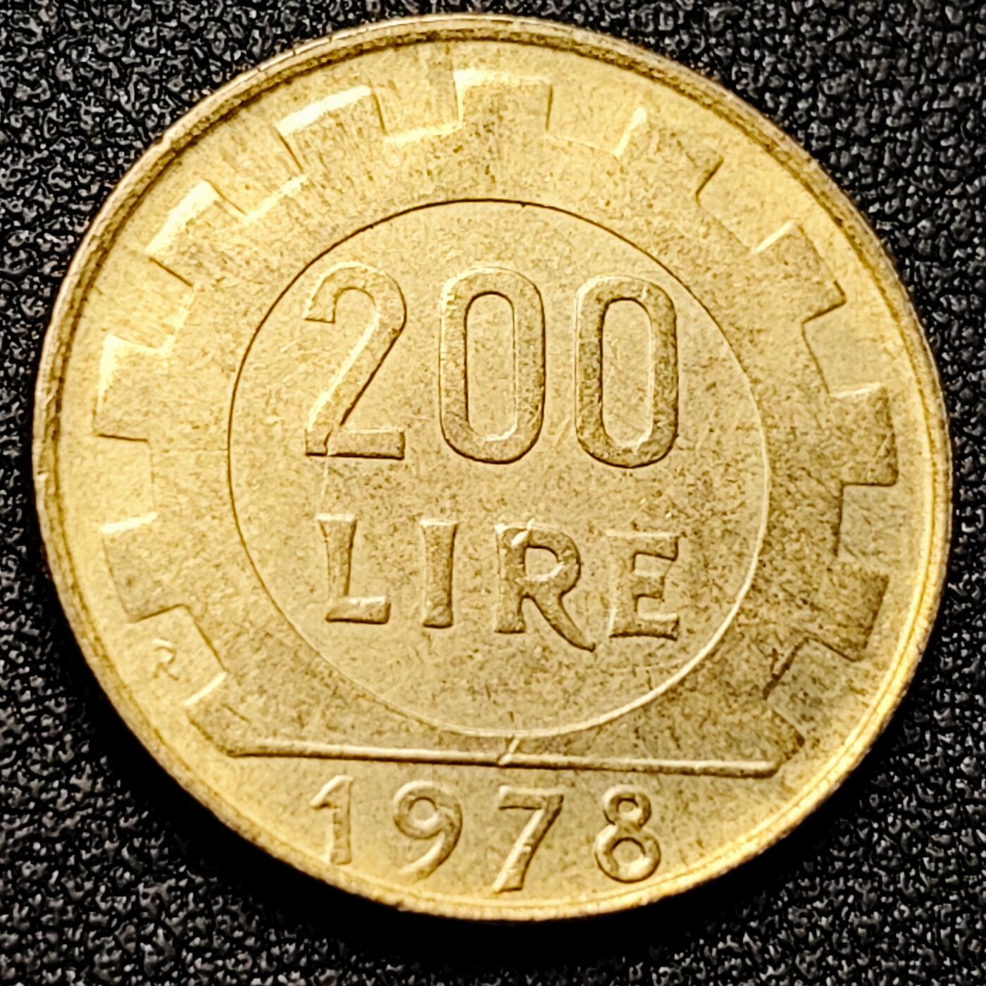 泉币菌-第169场- 精品福利场 意大利1978年200里拉 丰收女神 齿轮 铝青铜币 外国硬币 24mm 