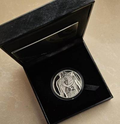 ❤️【币观天下】❤️ 第339期钱币拍卖- 2026.1.16周五晚上6点半场-长期征集拍品 - 克劳斯获奖币南非2017年心脏移植手术1盎司银币带证书包装