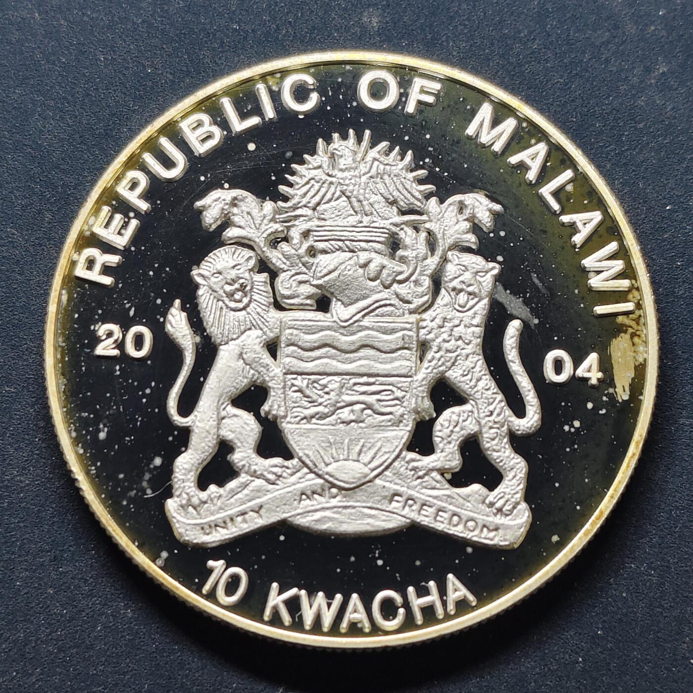 【全场包邮】纯粹捡漏拍494场 马拉维2004年10克瓦查濒危动物系列信天翁精制镀银克朗型纪念币