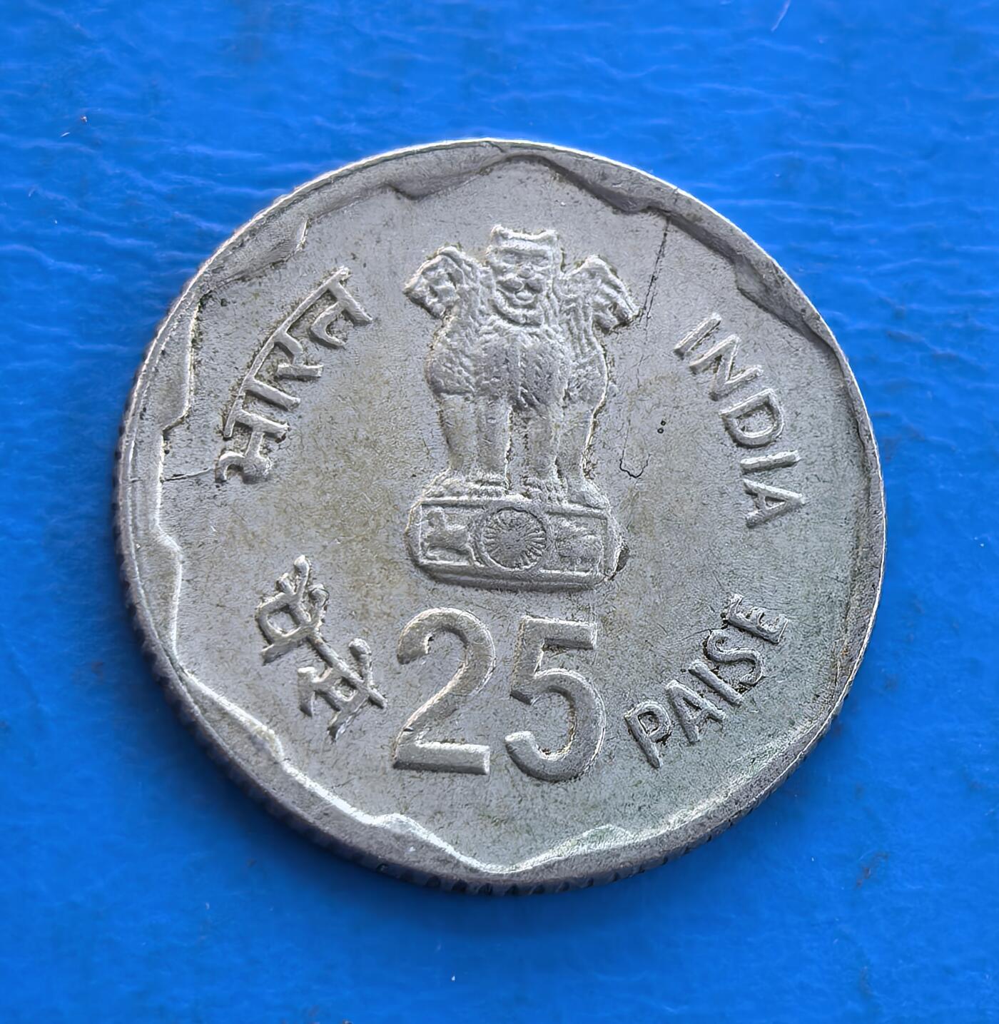 外国优质银币南亚香港苏联等专场，周六九点倒数截拍，满百包邮，持续收拍