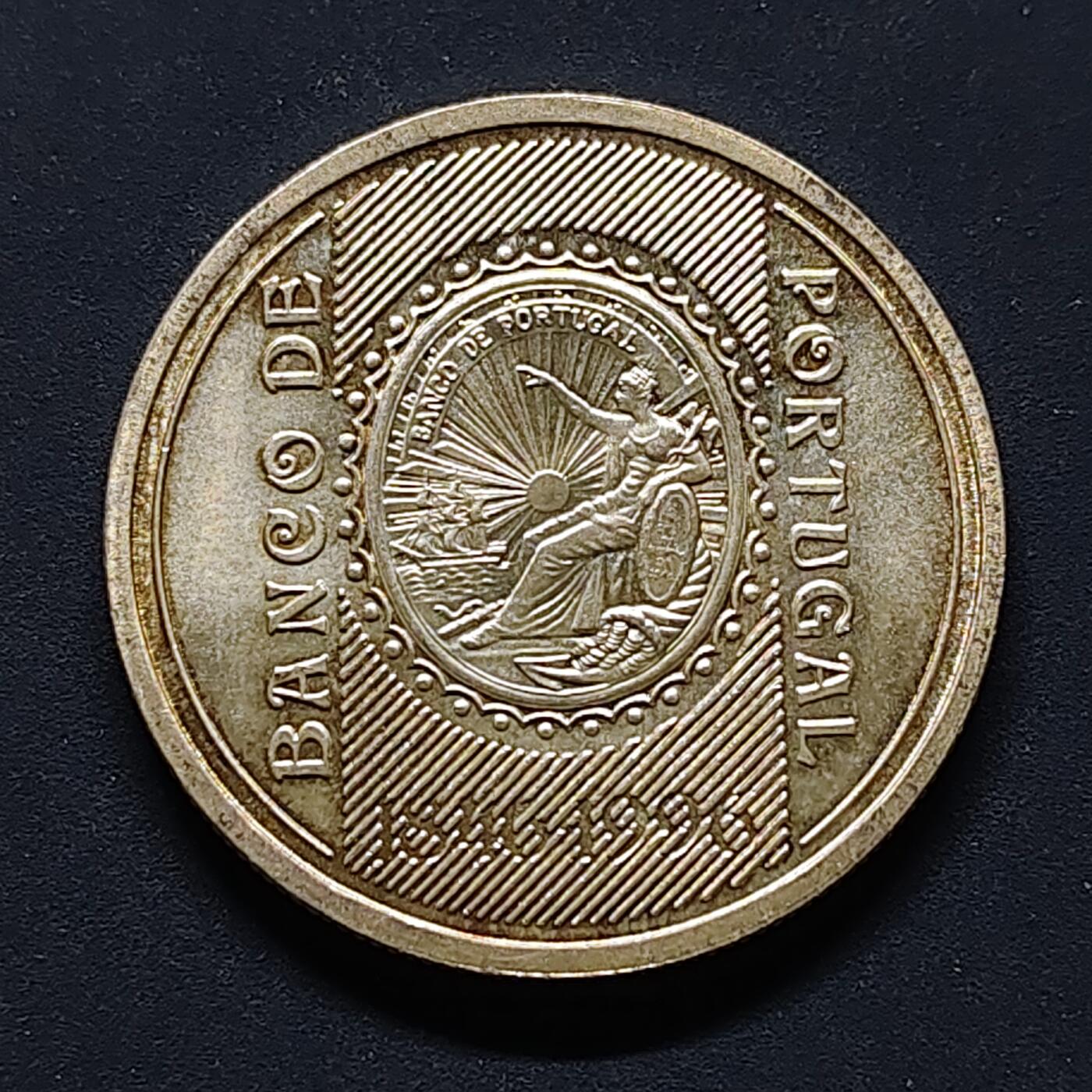 【全场包邮】纯粹捡漏拍494场 葡萄牙1996年500埃斯库多国家银行150年纪念银币【30毫米14克，纯银价约140元（按20元银价折算）】