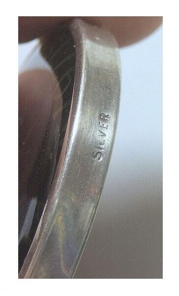 【旋风钱币】1月17日19:00准时开拍 精美欧洲币章、银币银章、第三帝国钱币等 全场包邮！ 【银】纯手工银 英国1977年女王银婚珐琅彩镀金高浮雕精制带釉银币章吊坠 40MM 37克