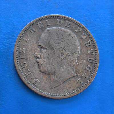 外国优质银币南亚香港苏联等专场，周六九点倒数截拍，满百包邮，持续收拍 - 葡萄牙1883 年20瑞斯铜币，正面是国王路易斯一世侧面像，环绕葡文 “国王” 字样；背面为月桂与橡叶花环，内嵌面值与年份，历史厚重感与复古包浆兼具，是藏家青睐的欧洲老铜币。